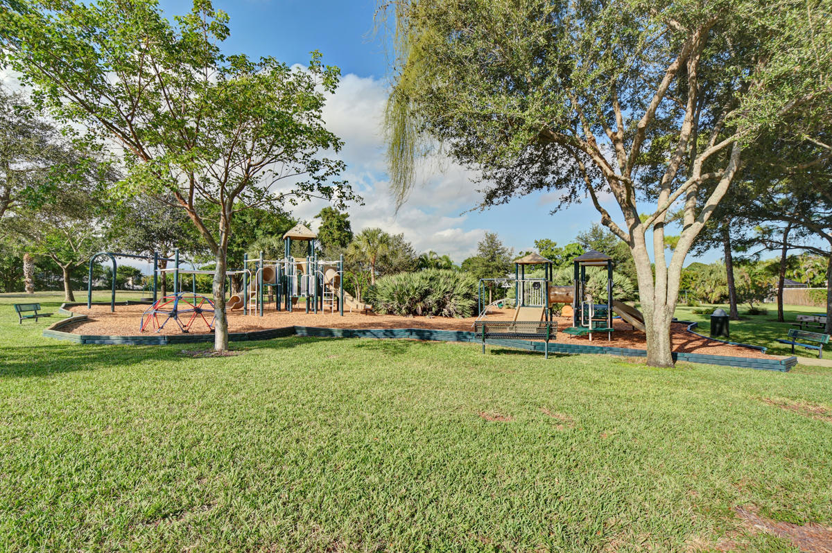 4410 Brandywine Drive Boca Raton, FL 33487 - Photo 26 of 27 Community Park 2