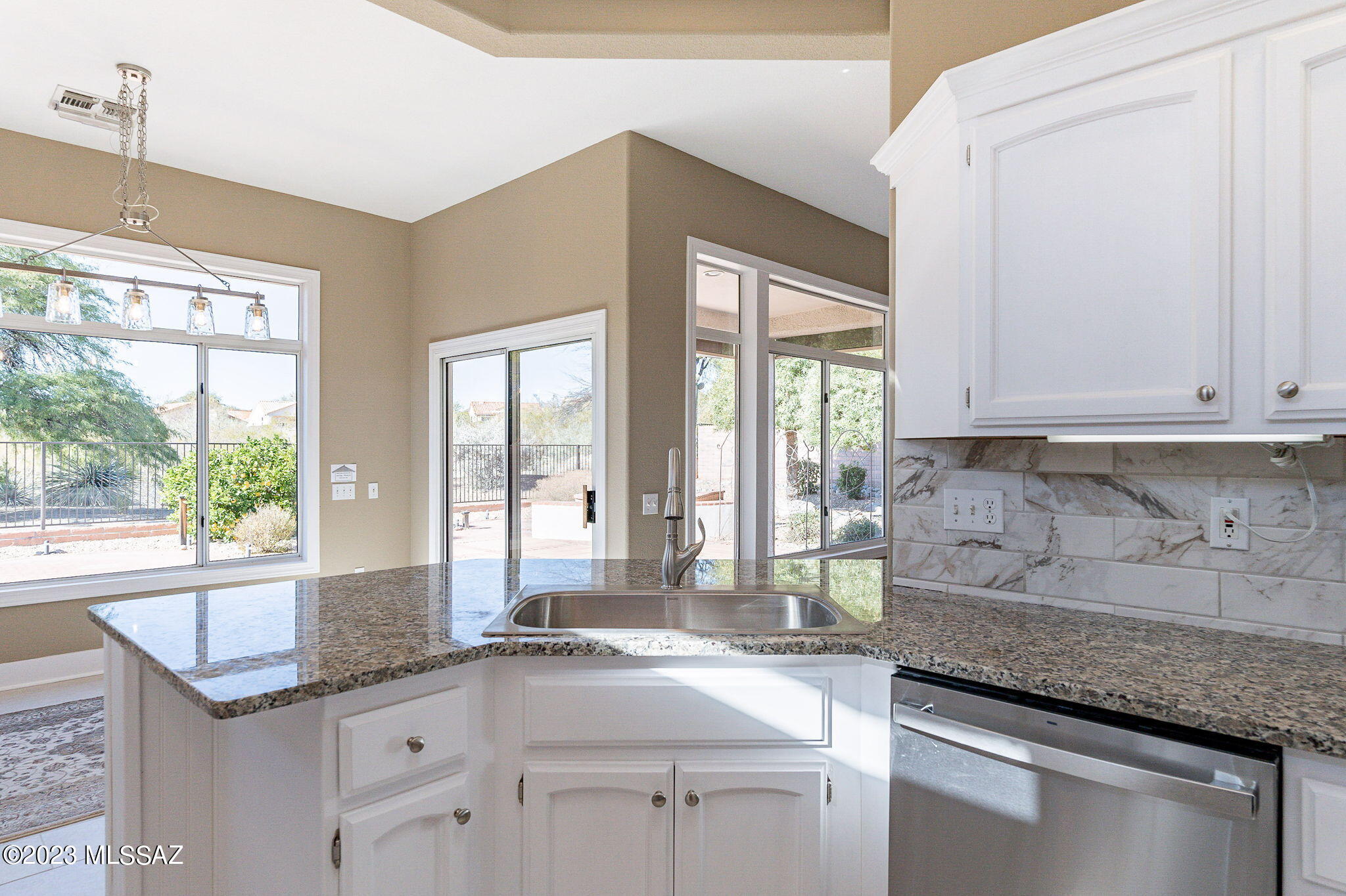 13611 North Pima Spring Way Oro Valley, AZ 85755 - Photo 27 of 49