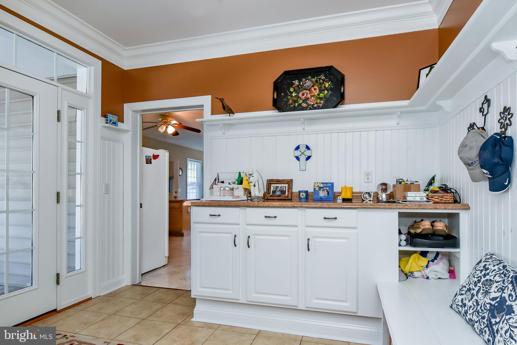 215 Scott Road Warwick, MD 21912 - Photo 23 of 61 Entrance to In Law Suite from Kitchen Area