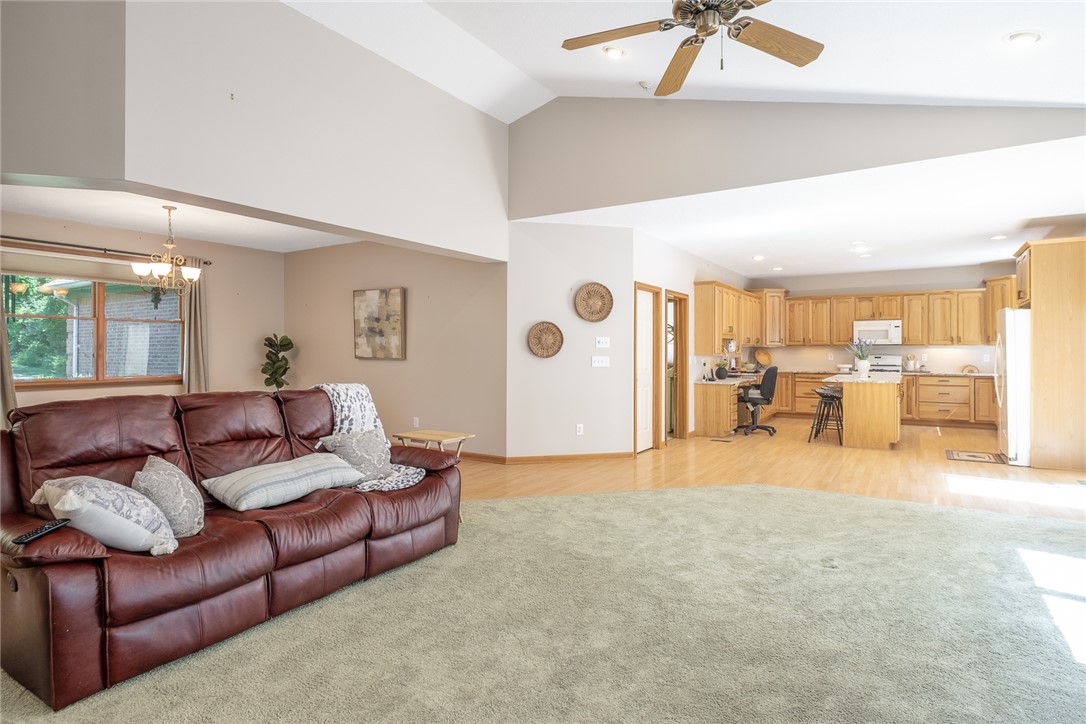1962 Rich Road Beavercreek, OH 45432 - Photo 7 of 55