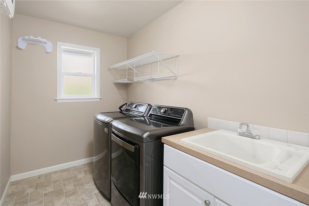 3468 Wells Avenue South Renton, WA 98055 - Photo 22 of 25