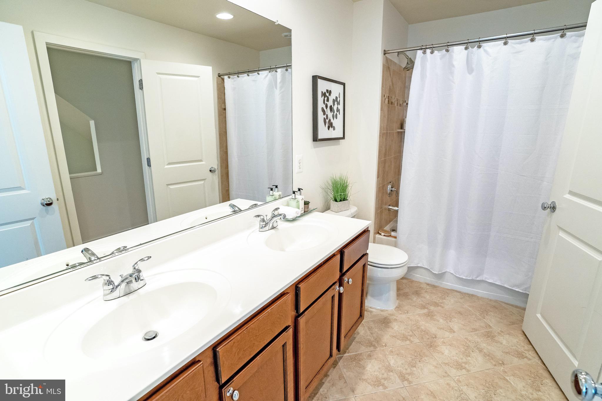 1037 5th Street Southeast Washington, DC 20003 - Photo 12 of 15