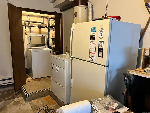 $1,200 | 4 Santa Lane, Unit INLAW, New Milford, CT 06776