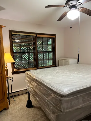 $1,200 | 4 Santa Lane, Unit INLAW, New Milford, CT 06776