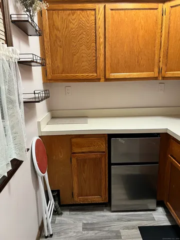 $1,200 | 4 Santa Lane, Unit INLAW, New Milford, CT 06776