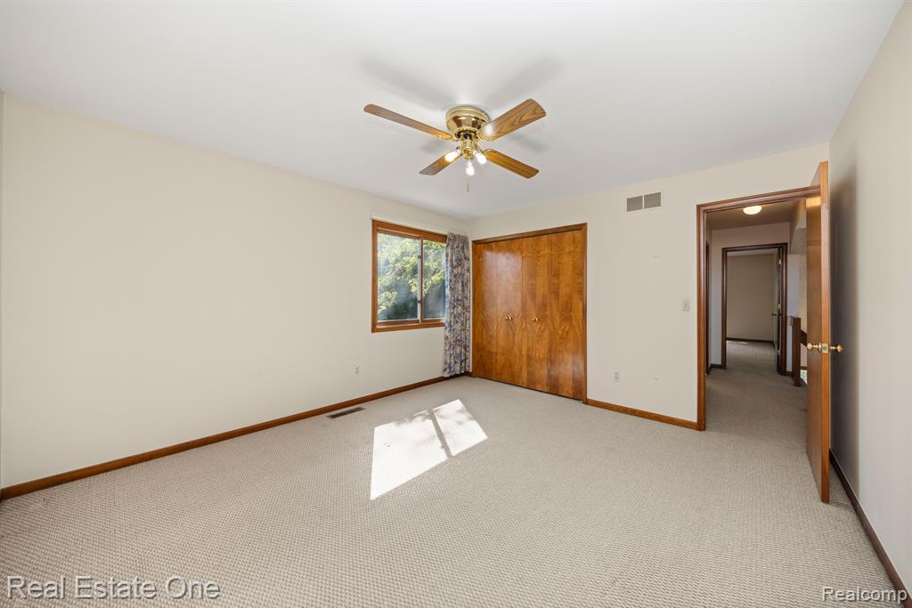 30971 Country Ridge Circle Farmington Hills, MI 48331 - Photo 28 of 47