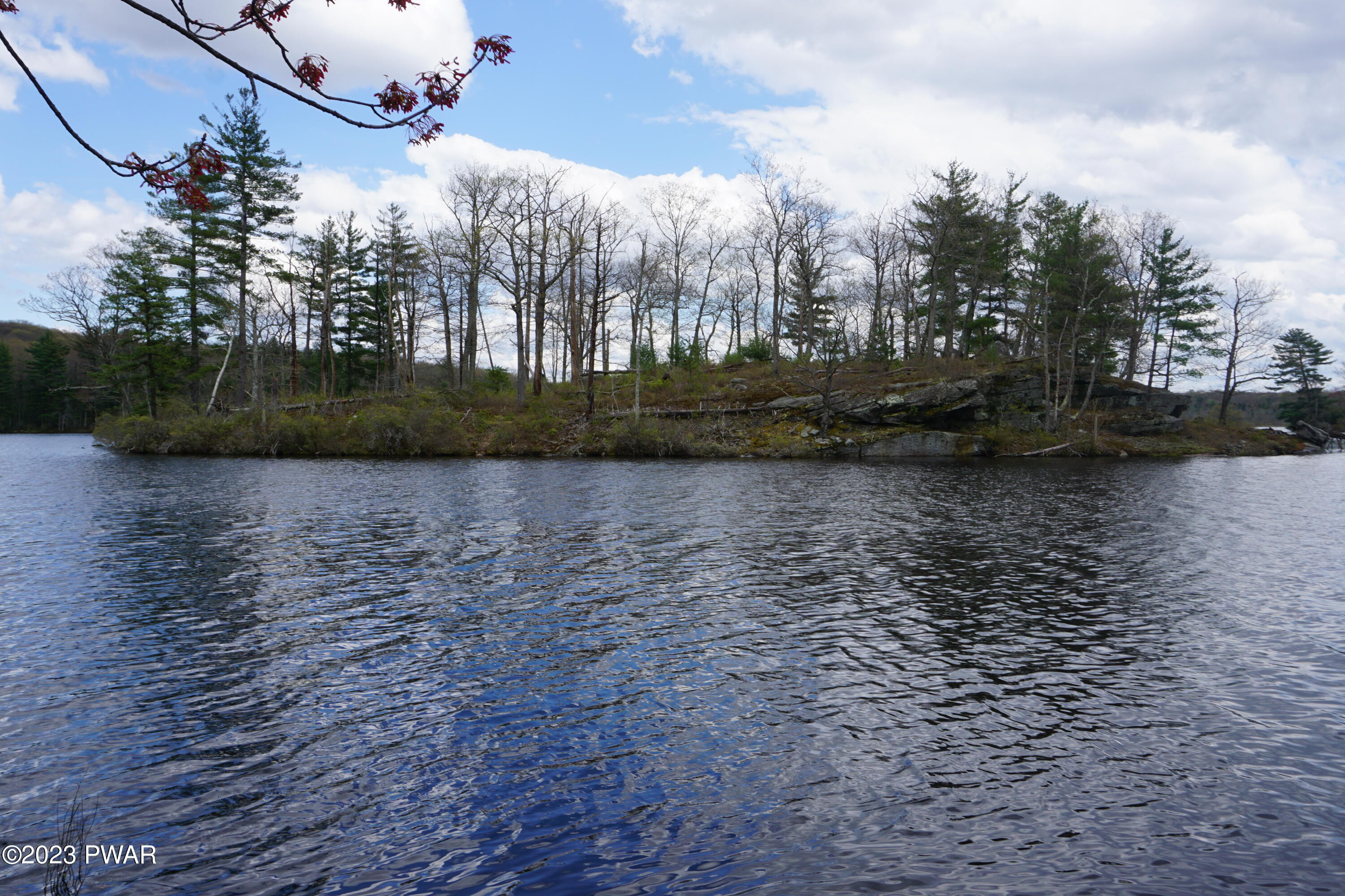 211 Old Rte 402 Dingmans Ferry, PA 18328 - Photo 14 of 19 Lake View