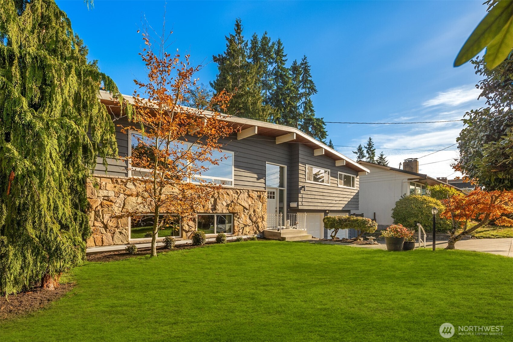 625 Aloha Way Edmonds, WA 98020 - Photo 29 of 31 Gallery Image 29