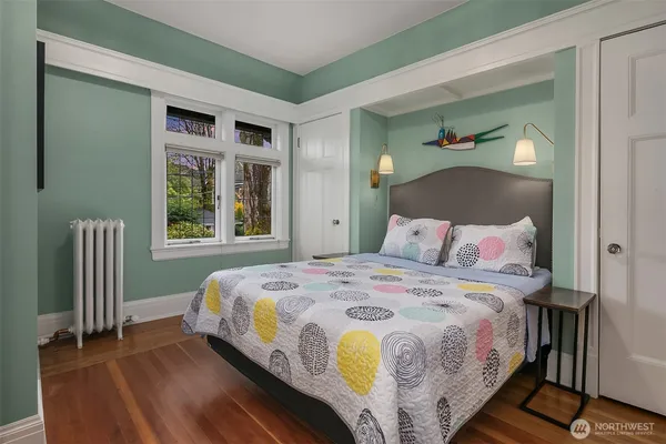 $5,000,000 | 803 East Prospect Street, Seattle, WA 98102