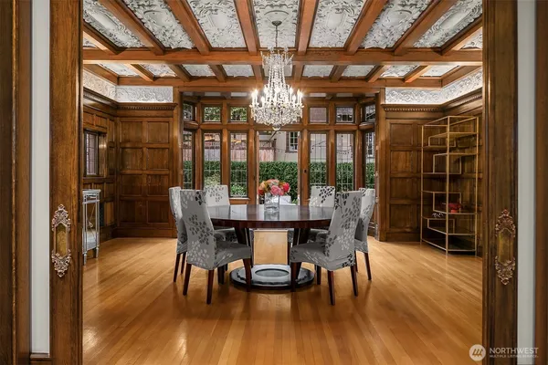 $5,000,000 | 803 East Prospect Street, Seattle, WA 98102