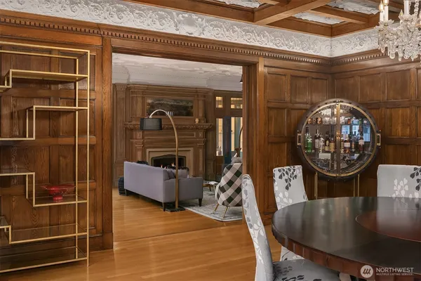 $5,000,000 | 803 East Prospect Street, Seattle, WA 98102