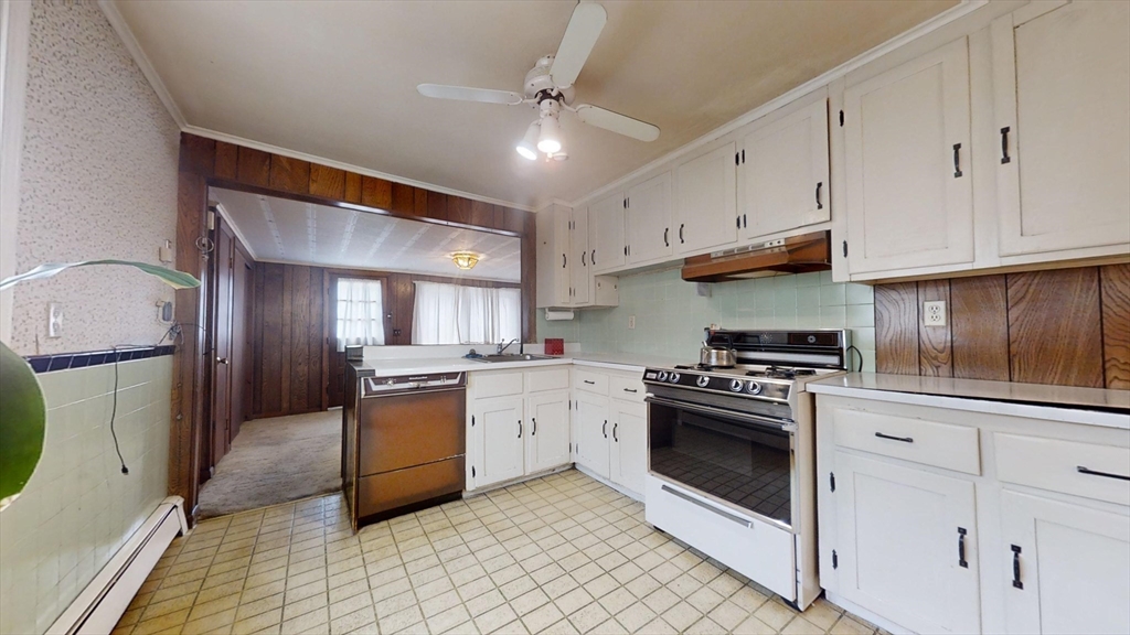118 Edward Road Watertown, MA 02472 - Photo 5 of 14 Gallery Image 5