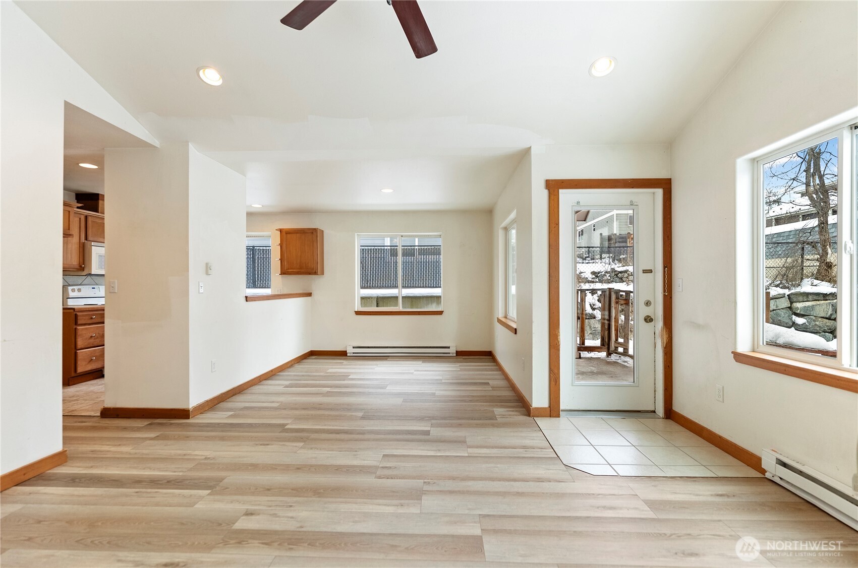 203 Washington Street Winthrop, WA 98862 - Photo 6 of 39 an empty room with windows and closet