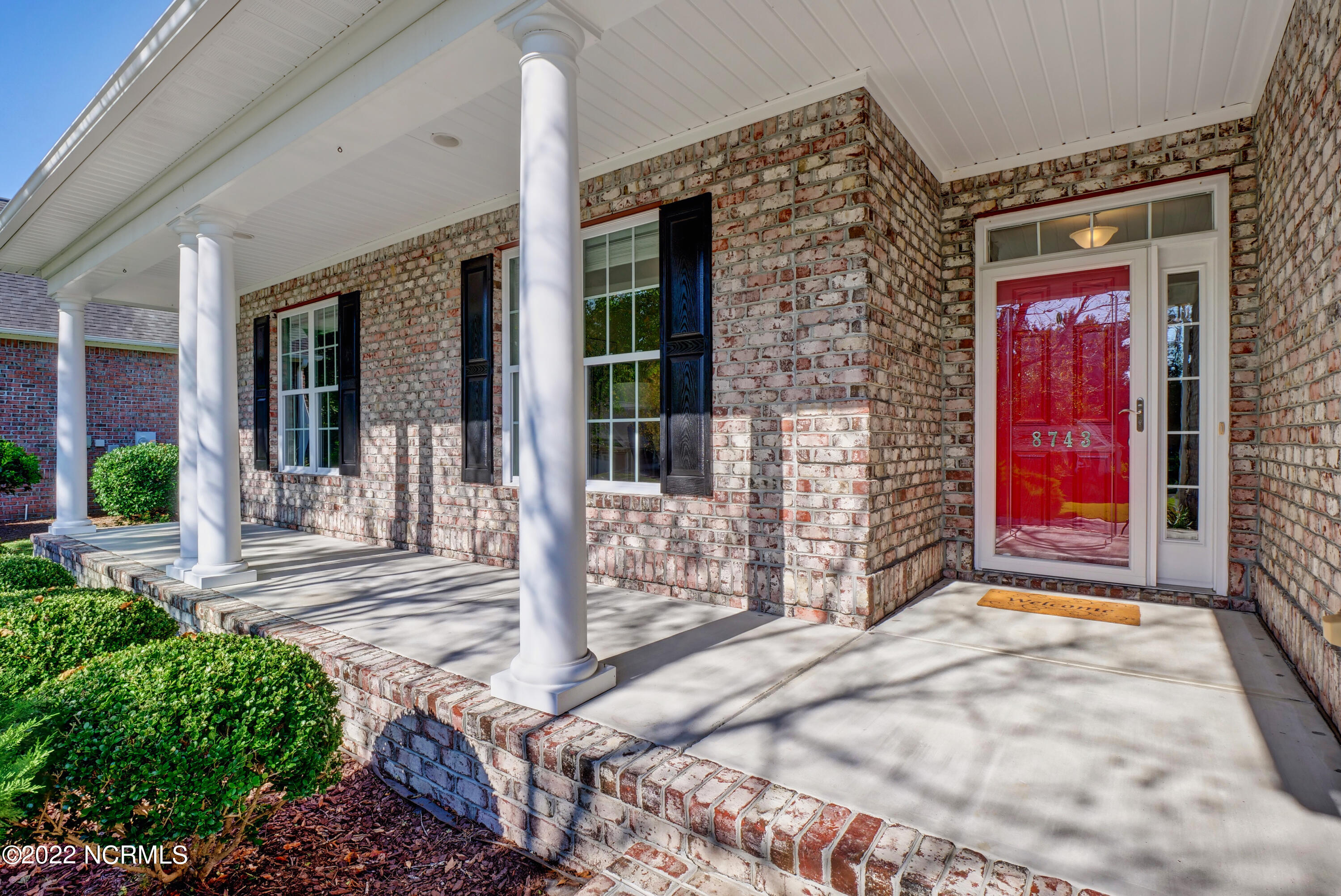 8743 Ramsbury Way Wilmington, NC 28411 - Photo 4 of 62 P9011879_80_81_82_83_84_85