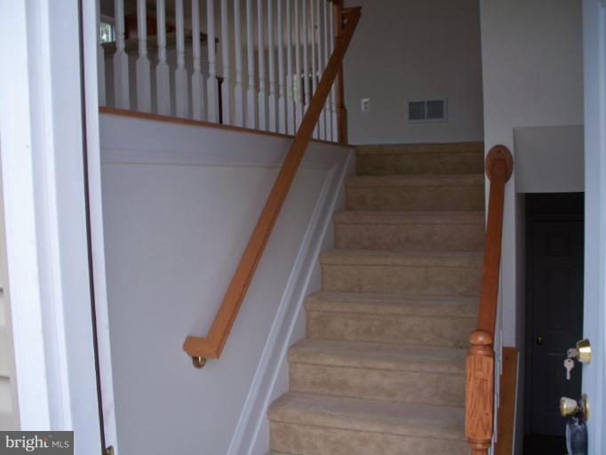 2 McCoy Road Berkeley Springs, WV 25411 - Photo 20 of 24 Staircase