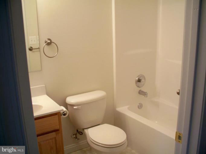 2 McCoy Road Berkeley Springs, WV 25411 - Photo 21 of 24 Hallway Bath