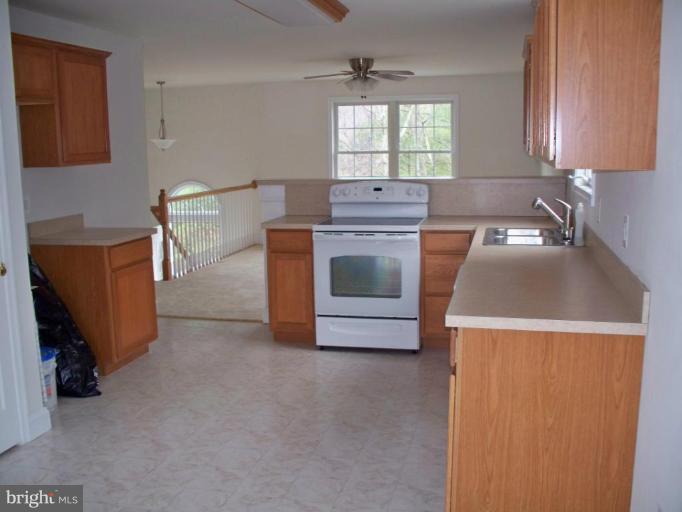 2 McCoy Road Berkeley Springs, WV 25411 - Photo 6 of 24 OPEN TO THE LIVING ROOM