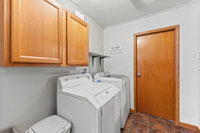 $289,900 | 8099 Clearview Drive, Rockford, IL 61102