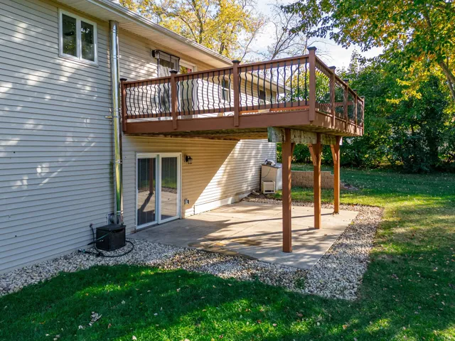 $289,900 | 8099 Clearview Drive, Rockford, IL 61102