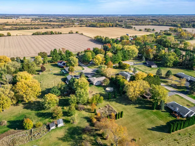 $289,900 | 8099 Clearview Drive, Rockford, IL 61102