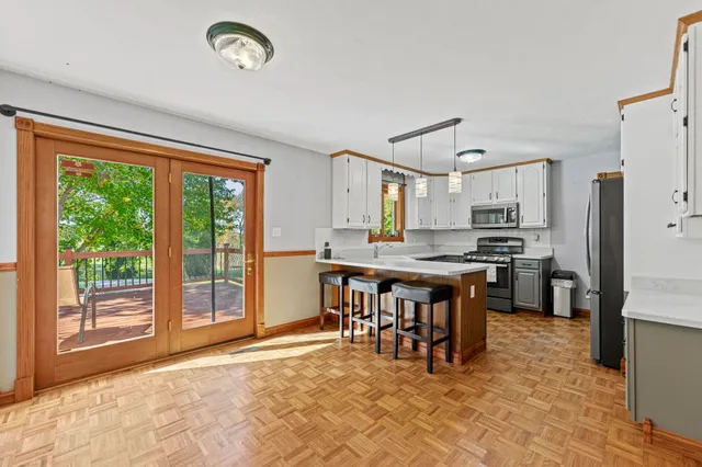 $289,900 | 8099 Clearview Drive, Rockford, IL 61102