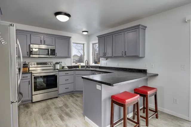 $489,900 | 1401 Waldorf Boulevard, Madison, WI 53719