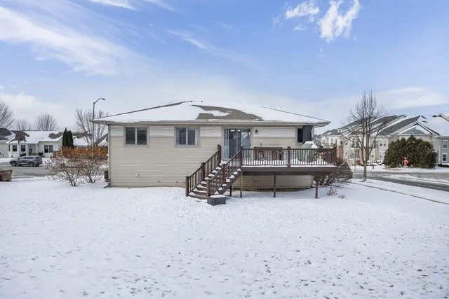 $489,900 | 1401 Waldorf Boulevard, Madison, WI 53719