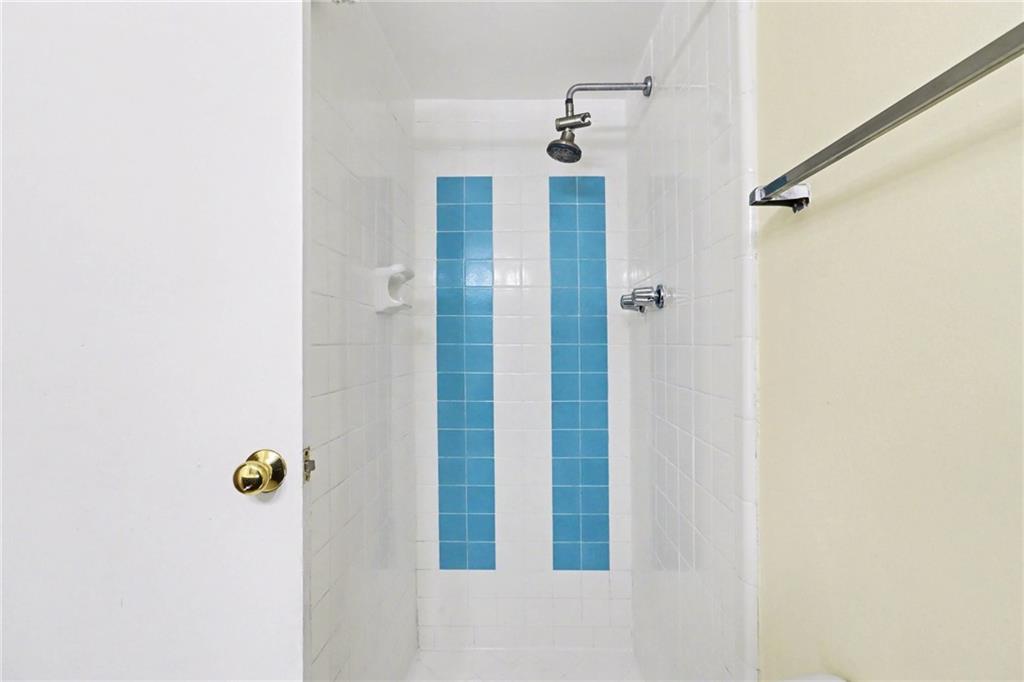 4300 Roswell Road Northeast, Unit 4303 Atlanta, GA 30342 - Photo 31 of 39