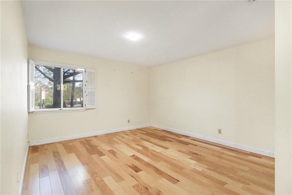 4300 Roswell Road Northeast, Unit 4303 Atlanta, GA 30342 - Photo 32 of 39 a view of empty room with window