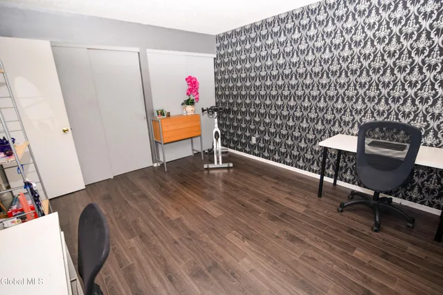 $2,900 | 15 Longwood Drive, Clifton Park, NY 12065