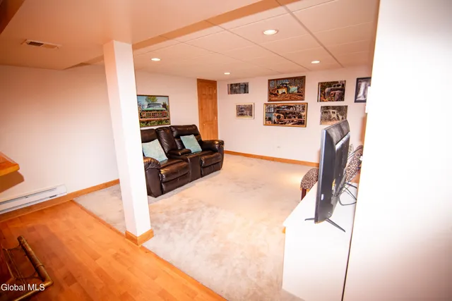 $2,999 | 15 Longwood Drive, Clifton Park, NY 12065