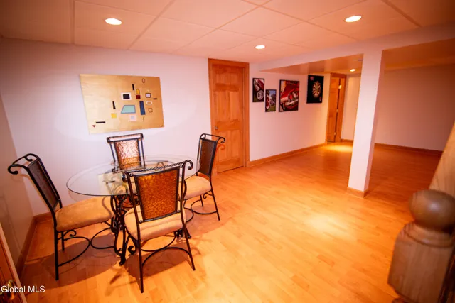 $2,900 | 15 Longwood Drive, Clifton Park, NY 12065