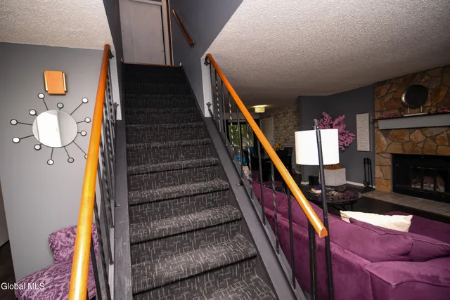 $2,999 | 15 Longwood Drive, Clifton Park, NY 12065