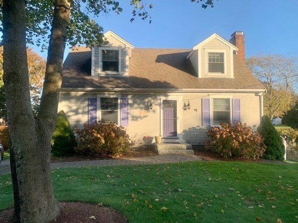 24 Benedict Road Bourne, MA 02532 - Photo 3 of 23