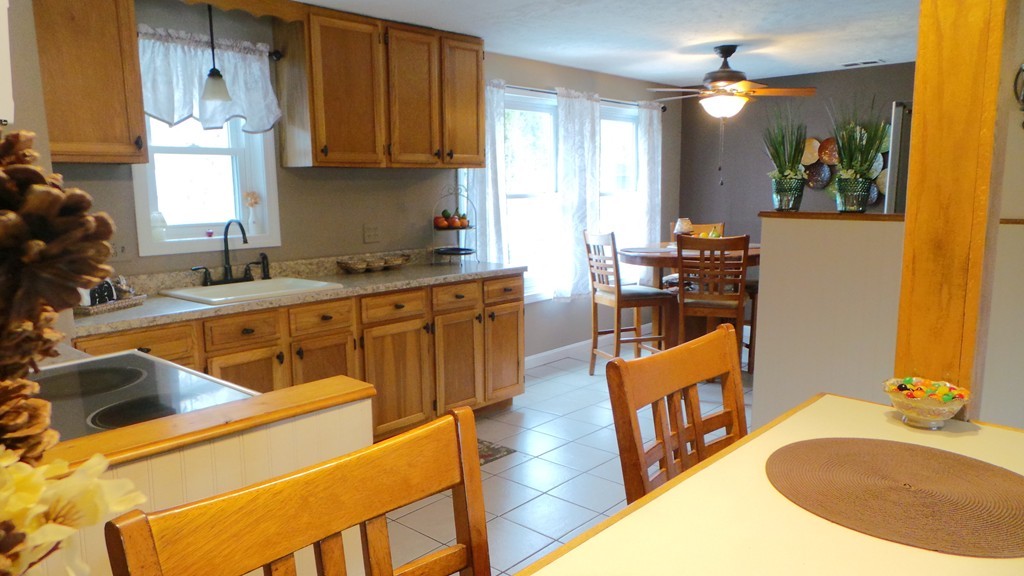 29 Shelly Road Norton, MA 02766 - Photo 10 of 30 Gallery Image 10