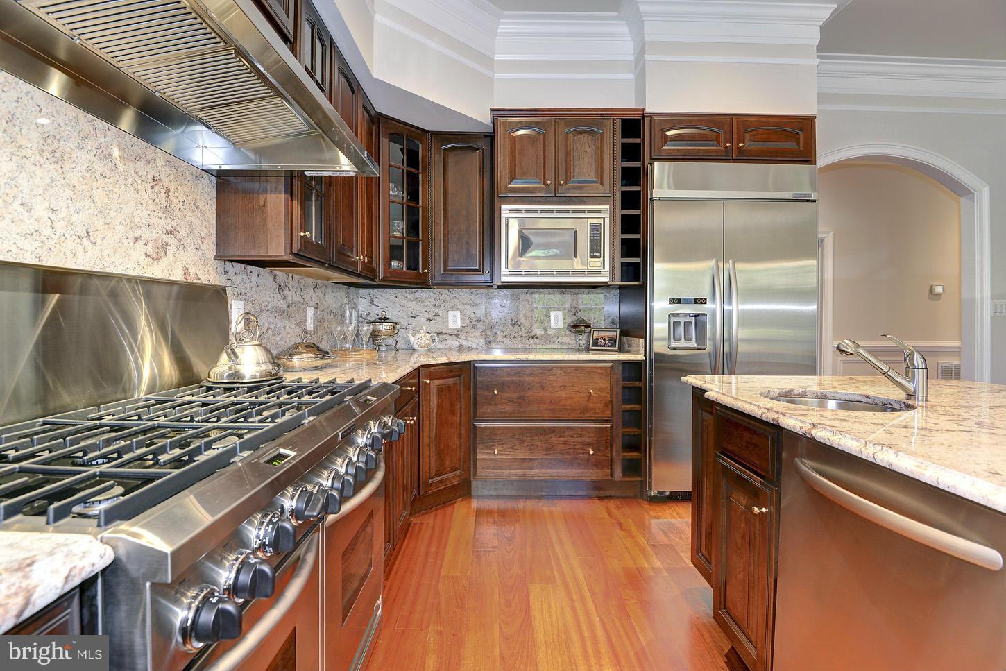 353 Springvale Road Great Falls, VA 22066 - Photo 13 of 30 Kitchen