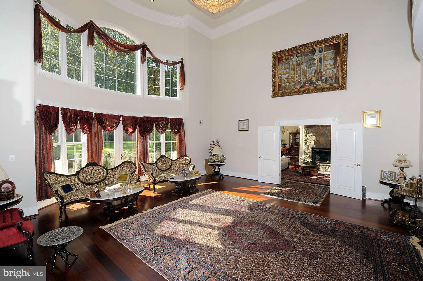 353 Springvale Road Great Falls, VA 22066 - Photo 9 of 30 Living Room