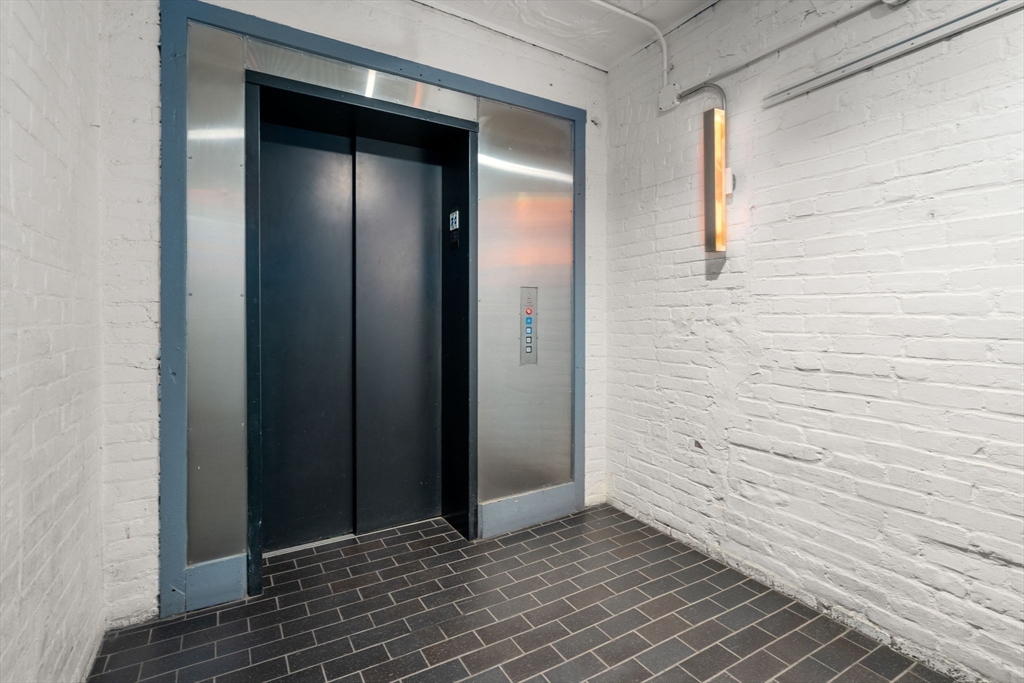 10 Williams Street, Unit 23 Boston, MA 02119 - Photo 14 of 38