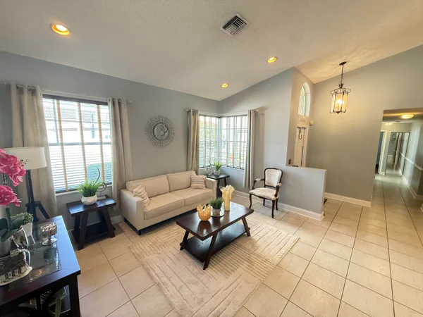 $3,200 | 7841 Rockport Circle, Lake Worth, FL 33467