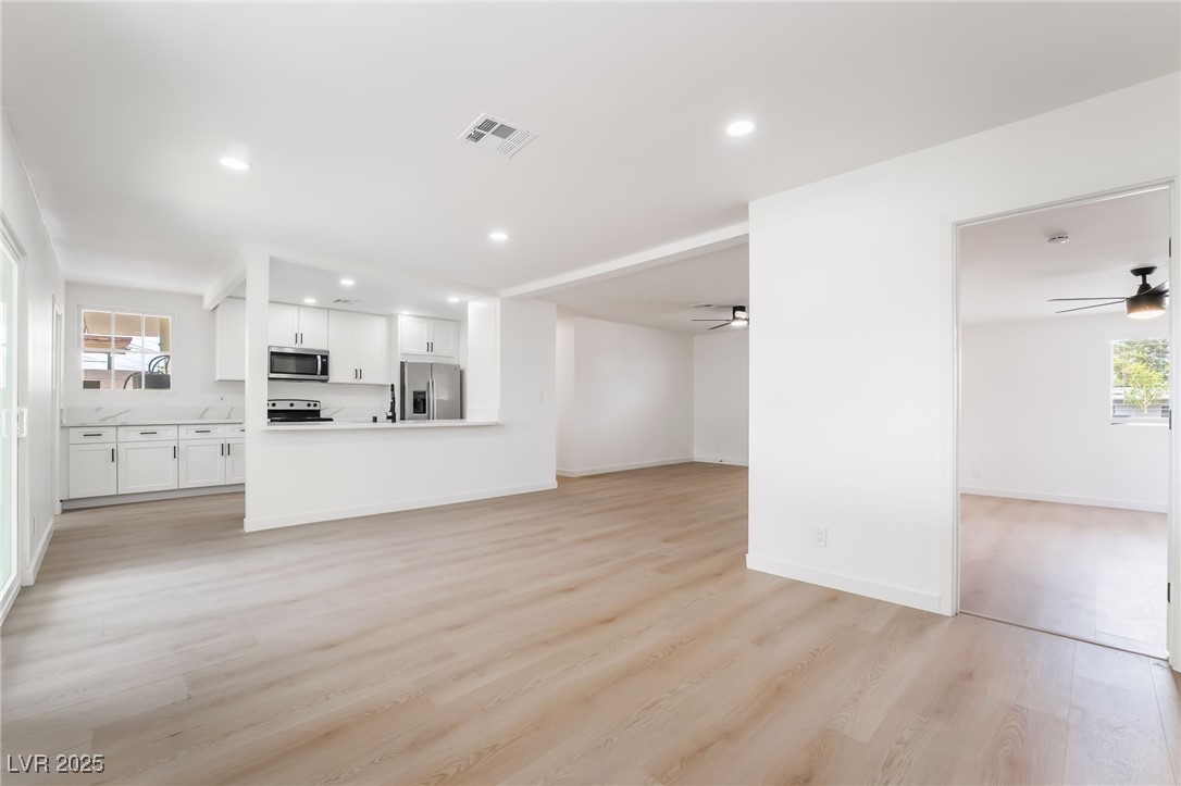 343 West Basic Road Henderson, NV 89015 - Photo 12 of 39