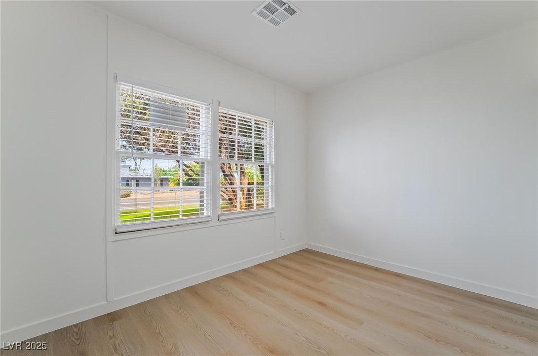 343 West Basic Road Henderson, NV 89015 - Photo 26 of 39