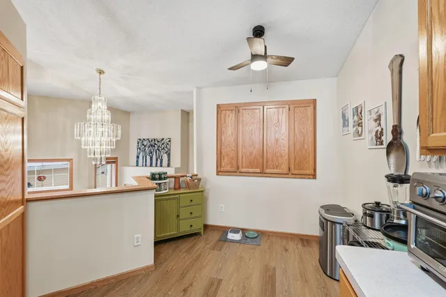 $2,600 | 3909 93rd Avenue North, Brooklyn Park, MN 55443