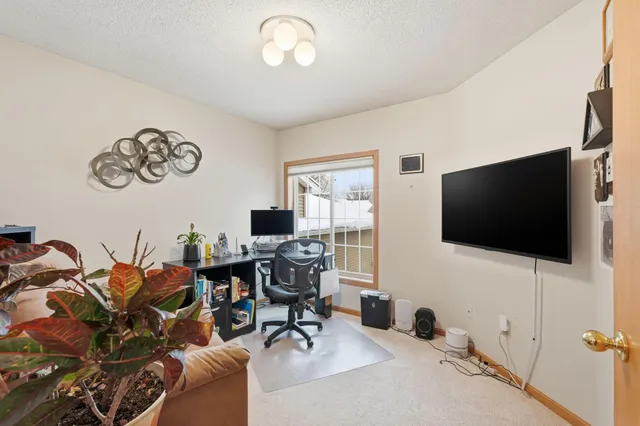 $2,600 | 3909 93rd Avenue North, Brooklyn Park, MN 55443