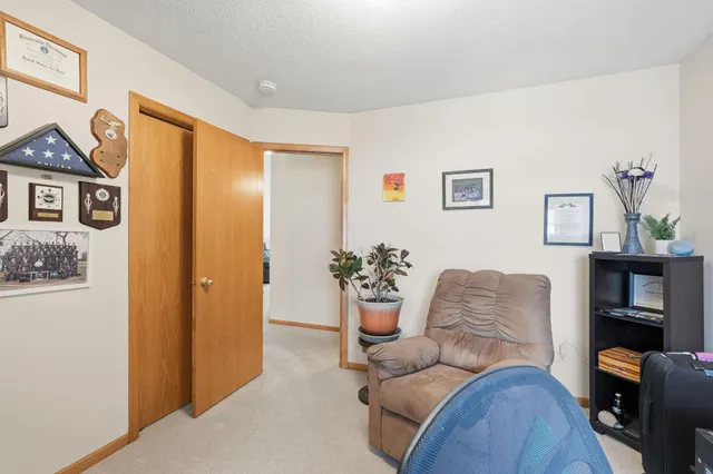 $2,600 | 3909 93rd Avenue North, Brooklyn Park, MN 55443