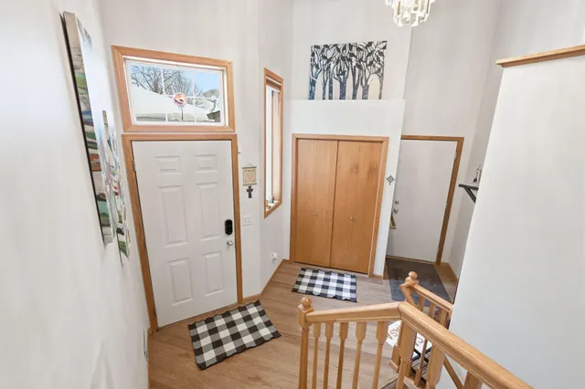 $2,600 | 3909 93rd Avenue North, Brooklyn Park, MN 55443