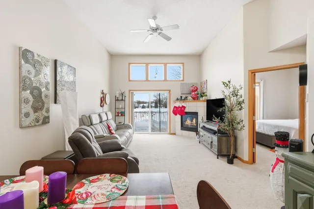 $2,600 | 3909 93rd Avenue North, Minneapolis, MN 55443