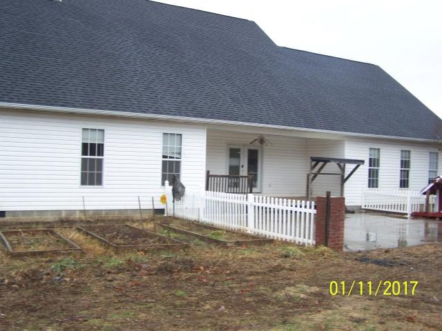 13490 North Nopone Valley Road Decatur, TN 37322 - Photo 3 of 21 100_8470 (Small)