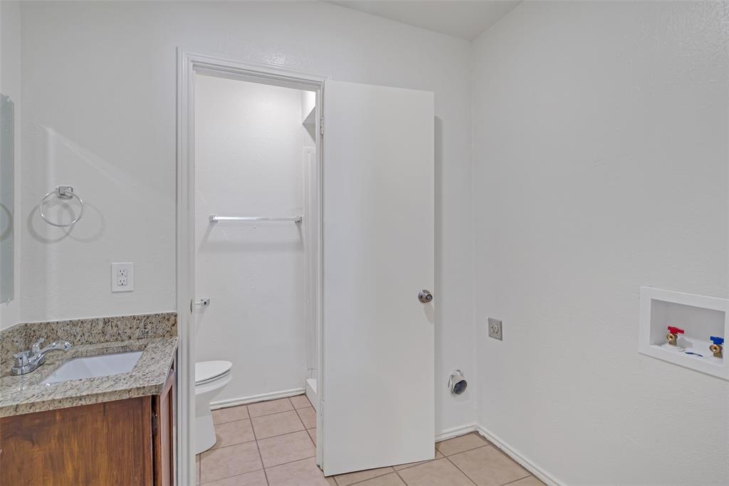 210 Rolston Road, Unit 1 Irving, TX 75060 - Photo 7 of 16
