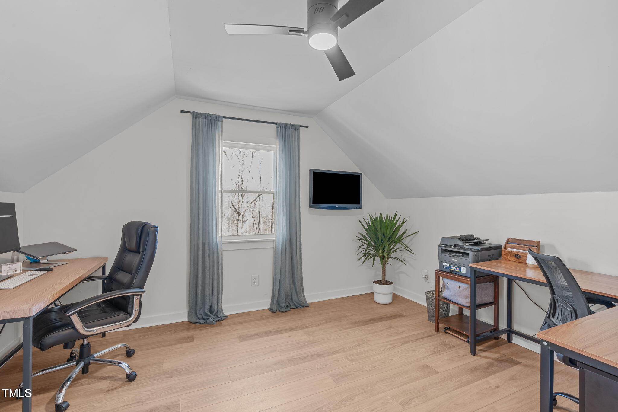 211 Fleming Drive Durham, NC 27712 - Photo 24 of 34 a workspace room with furniture and wooden floor
