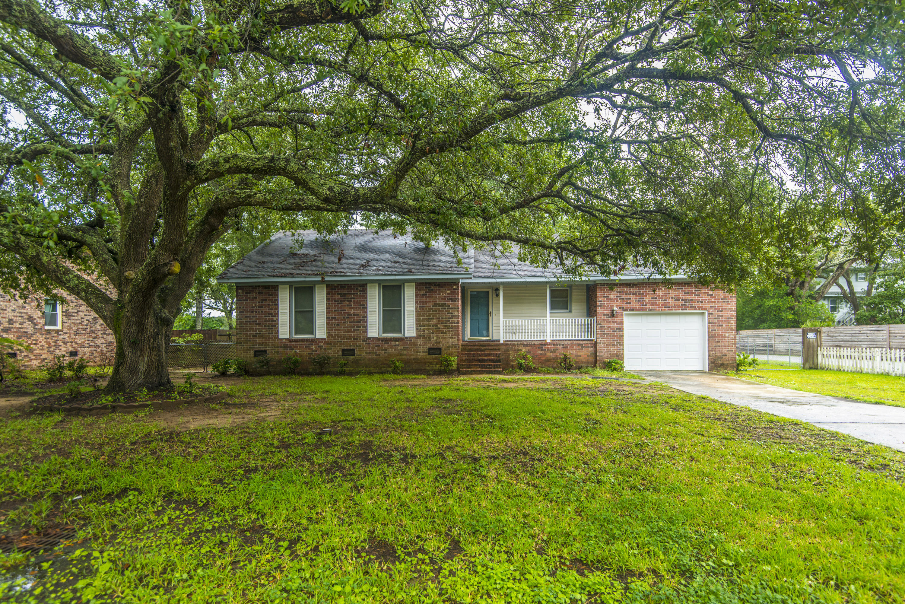 649 Schooner Road Charleston, SC 29412 - Photo 1 of 38 _DSC3295